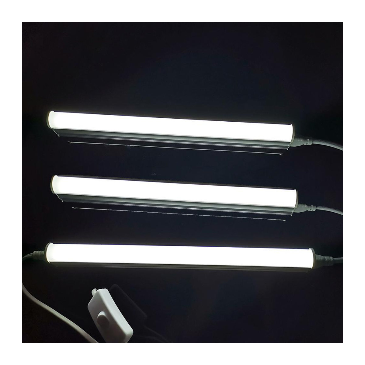 Lcamaw Lighting Light T5 LED-Röhren-Wandleuchte Set aus 4 Stück, Weiß, Aluminium und Acryl, Minimalistisches Design für Küchenbeleuchtung - Bild 3