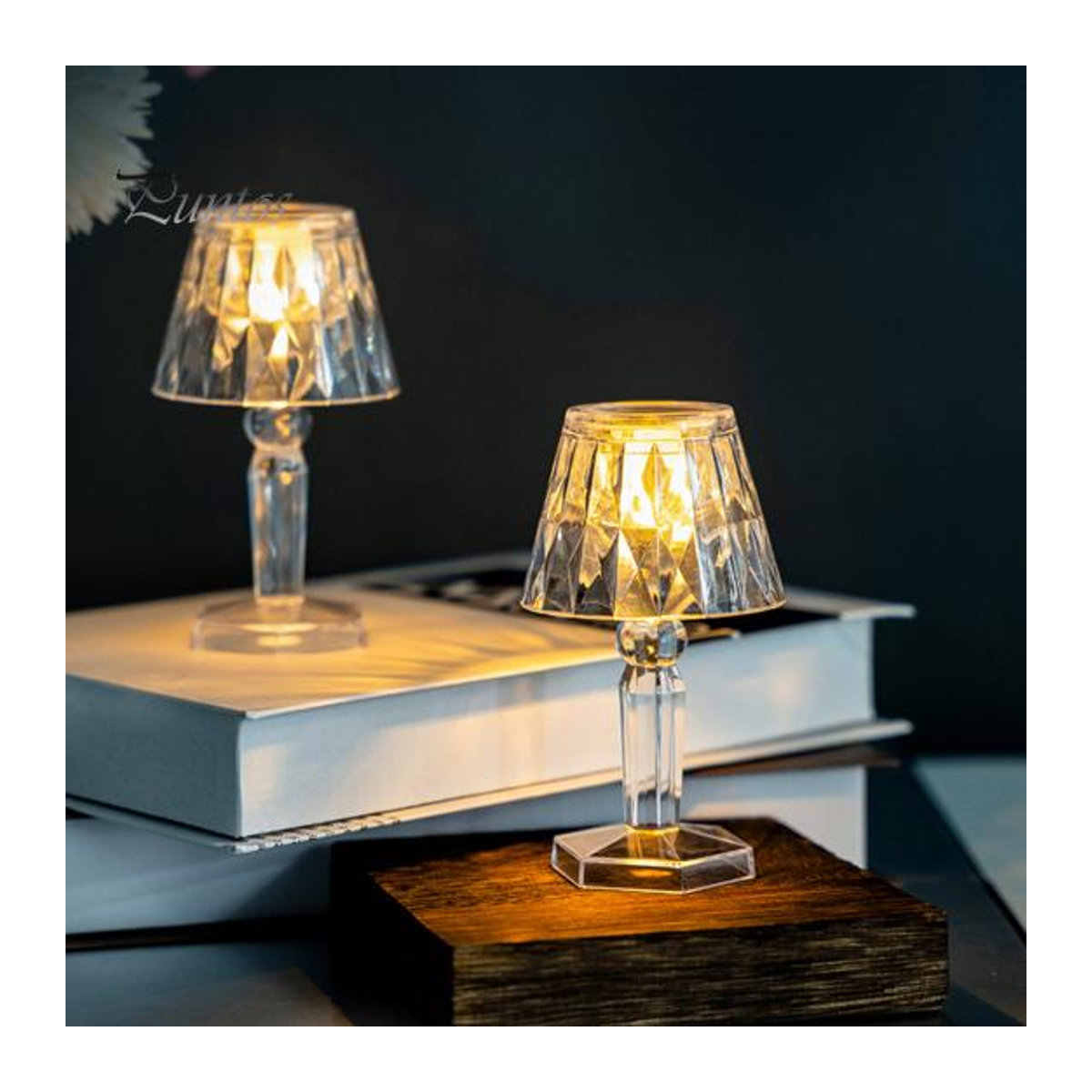 LED Kunstkristall Schreibtischlampe in Gelb mit 3 Farben, batteriebetriebene Nachttischlampe aus Acryl im modernen Design - Bild 5