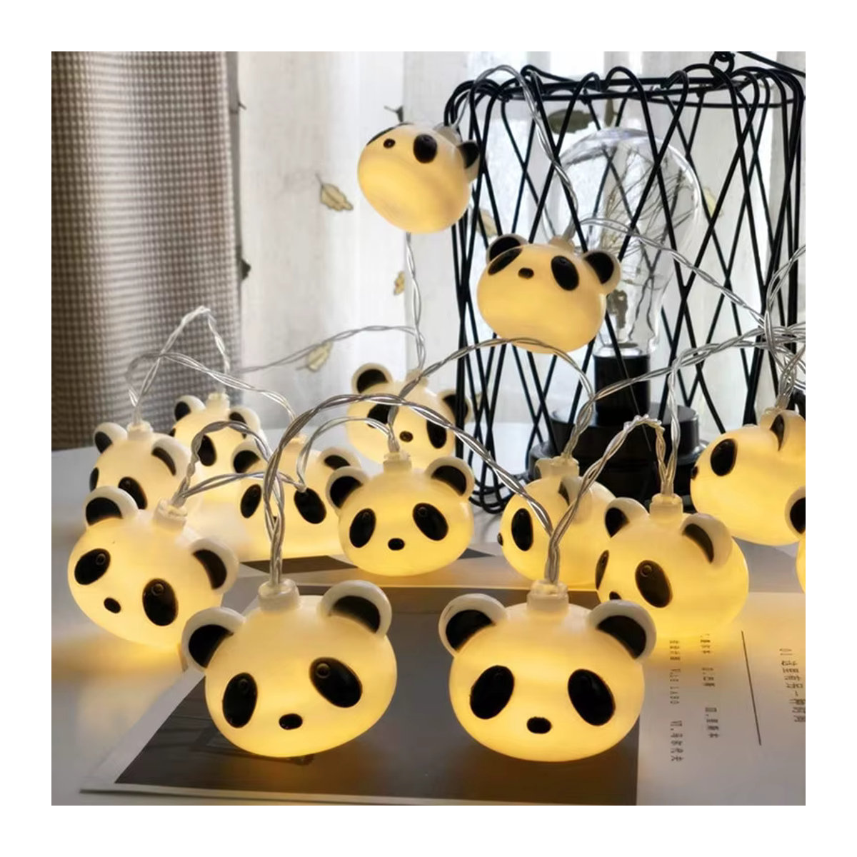 LED Panda Lichterkette mit 40 LEDs für Party und Dekoration, 6m Länge, Schwarz/Weiß und Weiß, USB und Batterie betreibbar - Bild 4
