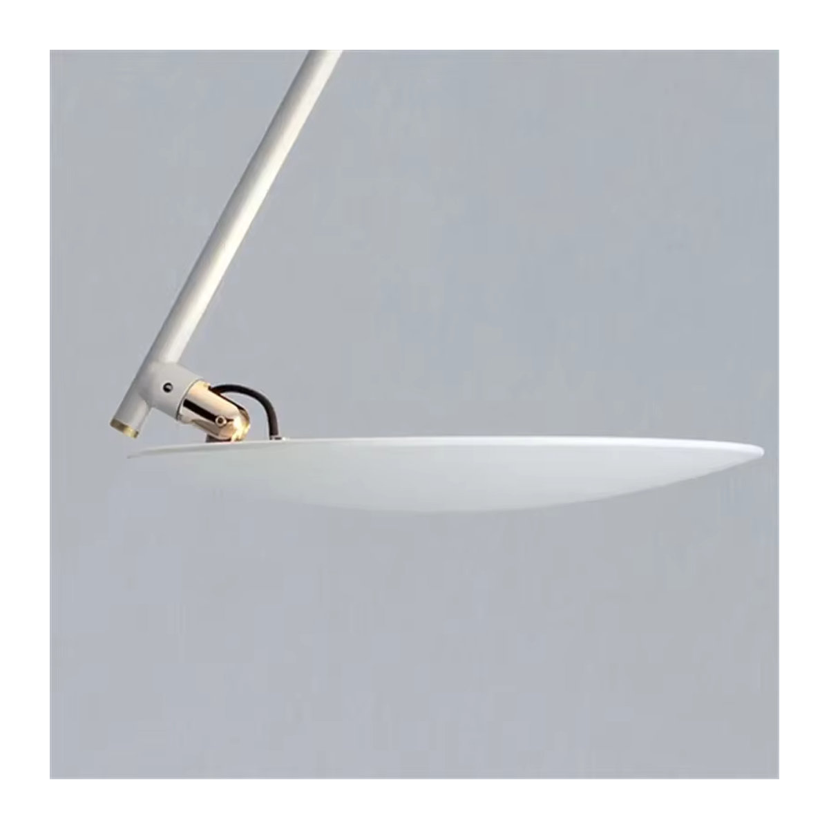Lederam Kronleuchter Weiß Minimalistische Hängelampe für dein Wohnzimmer - Bild 2