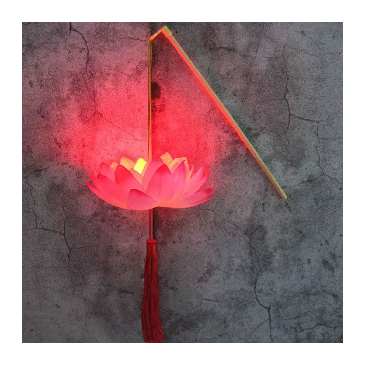Leuchtende Lotusblumen Laterne aus Papier in Rosa für das Mittherbstfest und das chinesische Neujahrsfest - Bild 3