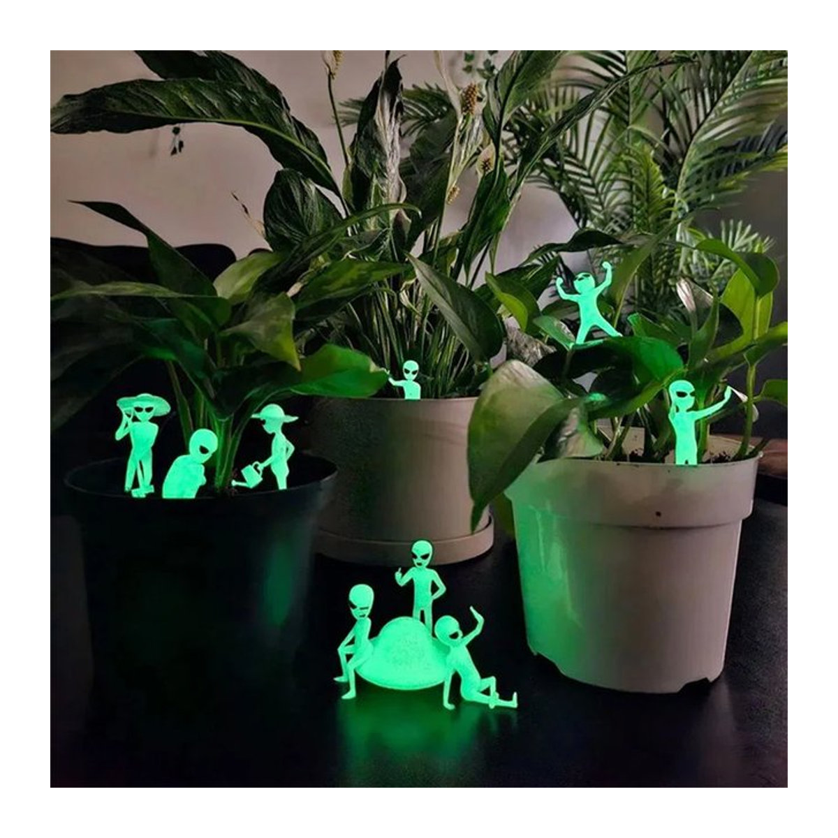 Leuchtendes Alien-Ornament-Set in Grün für die Dekoration von Garten, Balkon und Terrasse - Bild 1