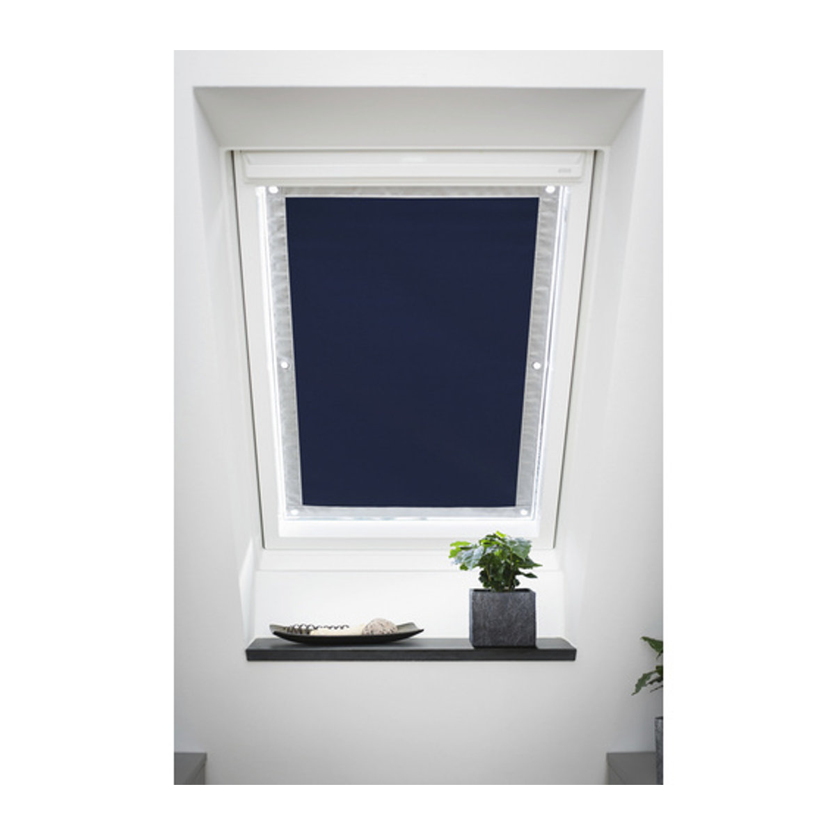 Lichtblick Dachfenster Sonnenschutz Haftfix Verdunkelung Blau B: 94 cm, H: 91,5 cm aus Polyester - Bild 5