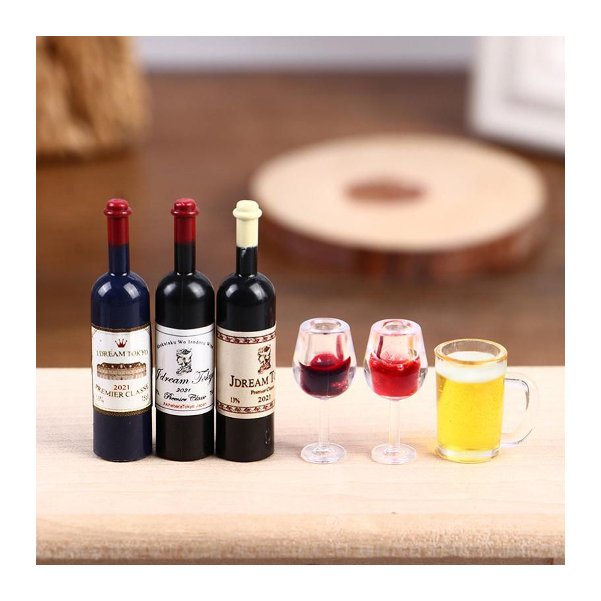 Life Blood Miniatur-Set aus Glas und Kunstharz mit Weinbechern, Bierkrügen und Weinflaschen in Schwarz für Puppenhaus im Maßstab 1:12 - Bild 5