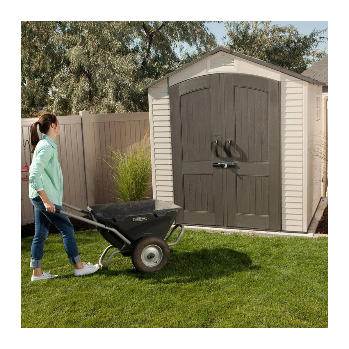 Lifetime Gartenhaus Fox aus Kunststoff und Metall in Grau, B/H/L: 215 x 227 x 213 cm - Bild 3