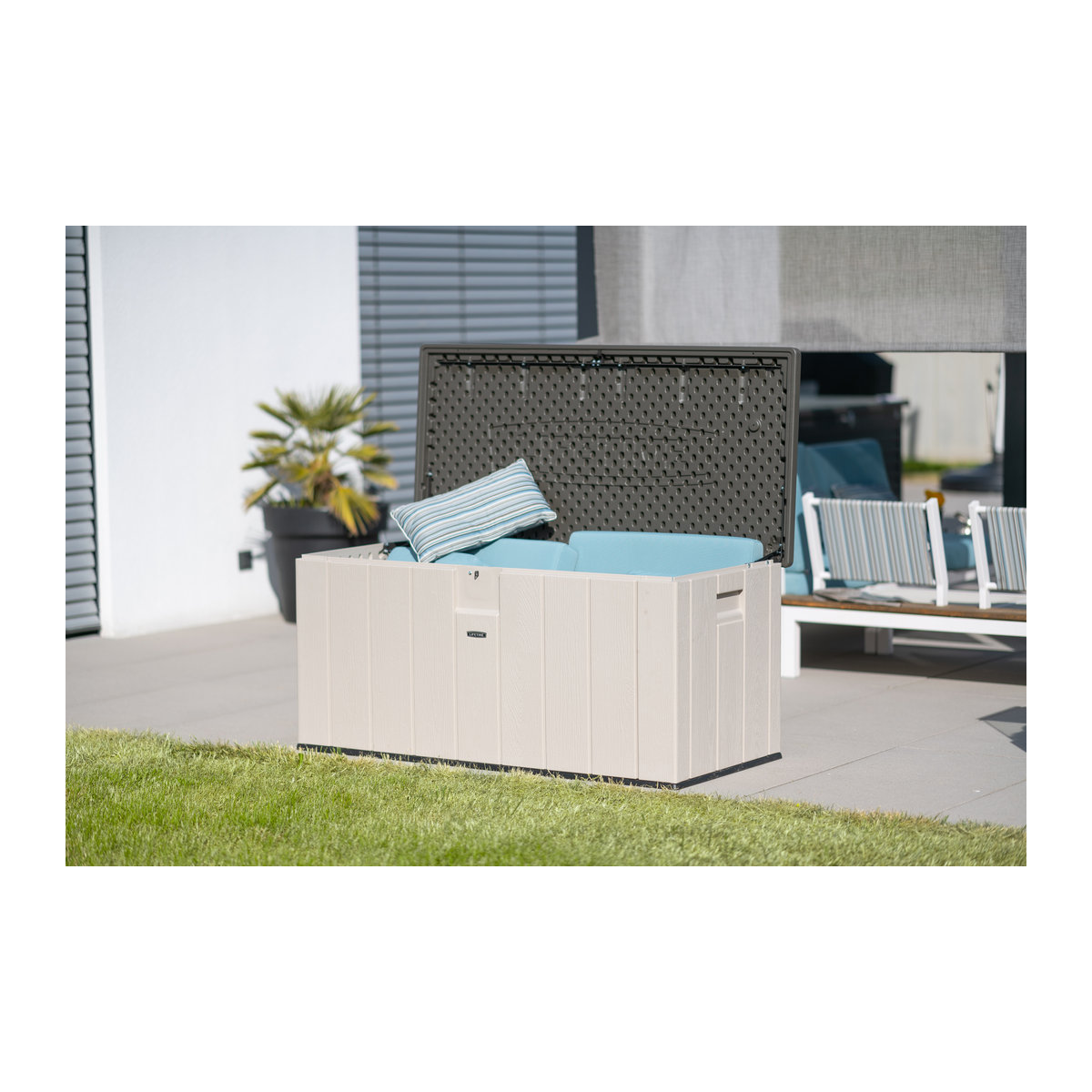Lifetime Kunststoff Kissenbox Harmony Polsteraufbewahrung 568 l Lichtgrau B/H/L: 151 x 70 x 72 cm - Bild 3