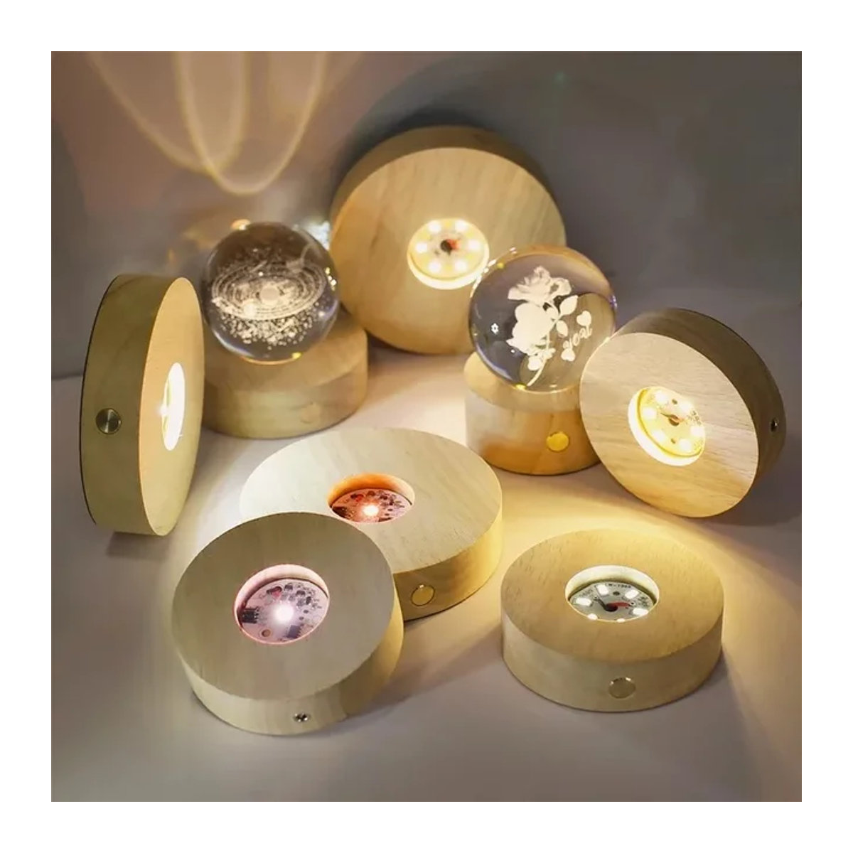 LINYILIGHT LED Nachtlicht aus Massivholz mit RGB und 3 Farben, kabelloses Lichtsockel-Set in Natur und Bunt, Durchmesser: 8 cm - Bild 1