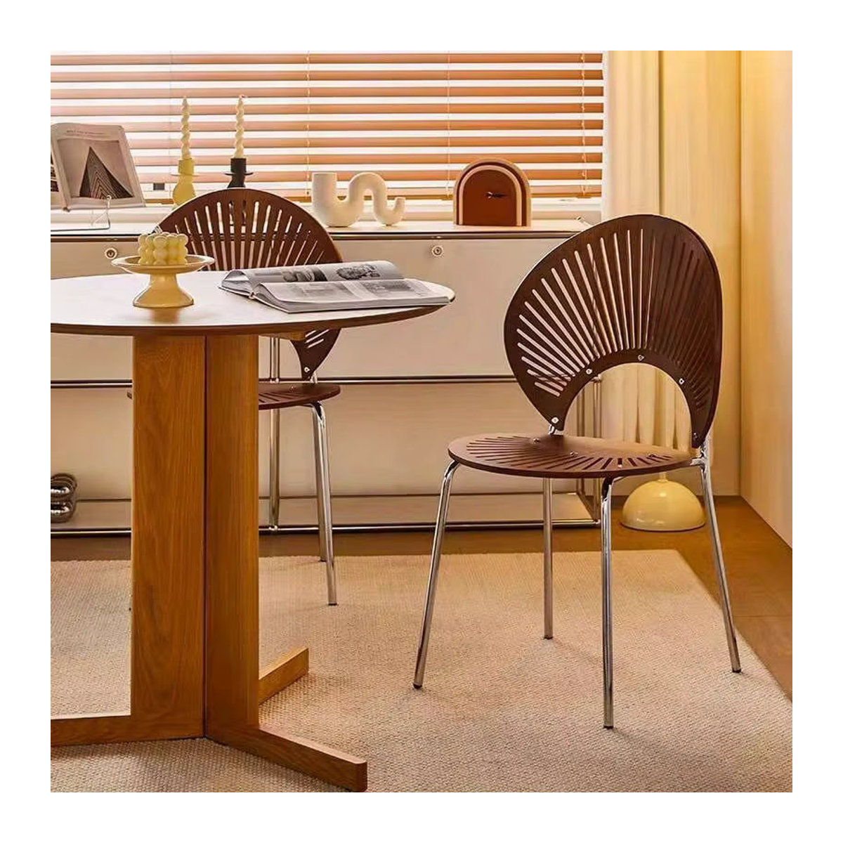 LIUSHADUOLA Esszimmerstuhl aus Massivholz in Braun im Skandinavischen Retro-Design - Bild 1