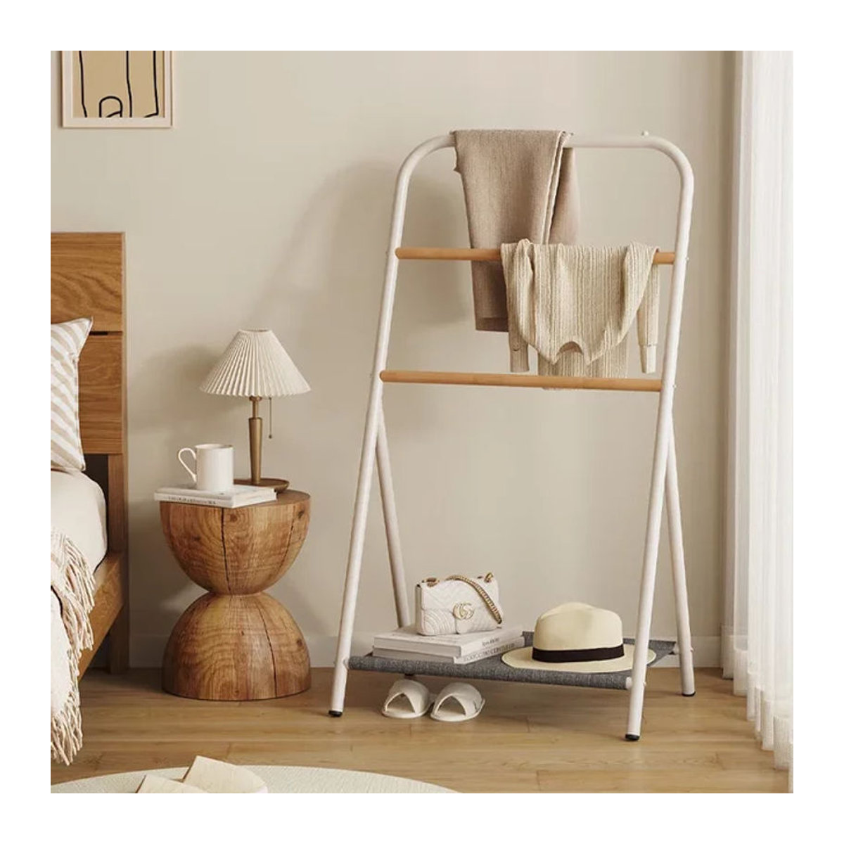 LIUSHADUOLA Garderobenständer aus Metall im minimalistischen Design für Schlafzimmer und Wohnzimmer in Schwarz oder Weiß - Bild 1