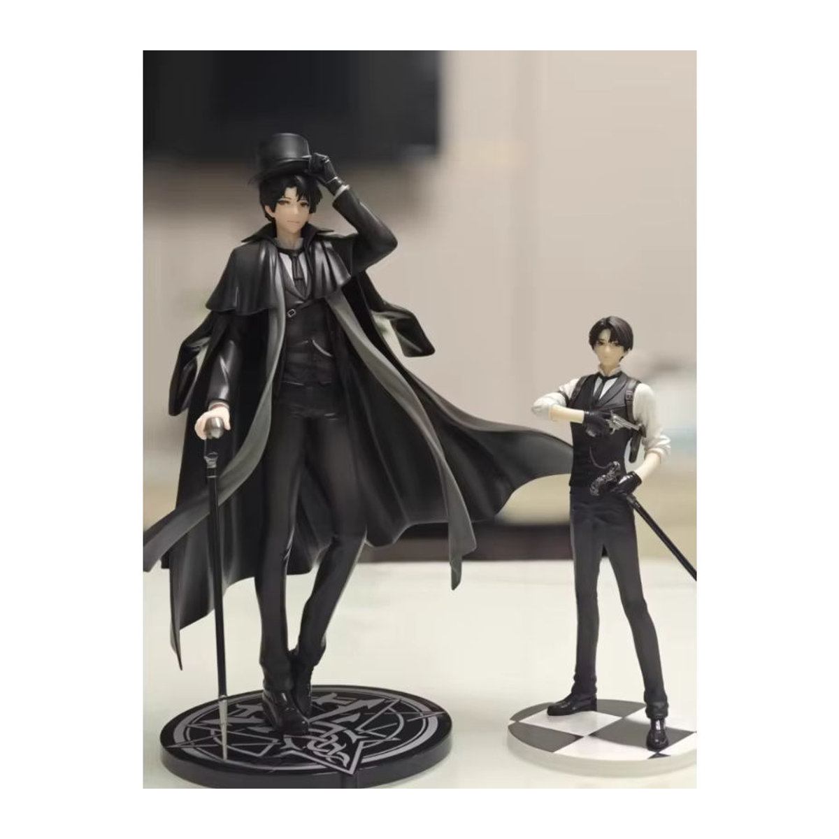 Lord of Mysteries Klein Moretti Handgefertigtes Anime Modell aus Kunstharz in Schwarz von Hot Toys - Bild 5