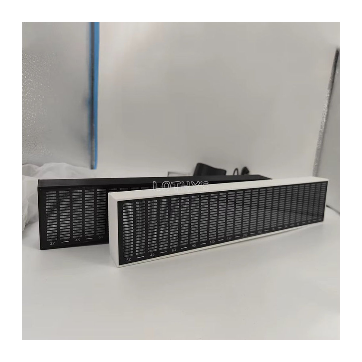LOTHYE Multi-Modus LED Musik Spektrum Analysator mit Sprachsteuerung und Rhythmus-Pickup, Audio Level VU Meter in Schwarz und Weiß - Bild 6