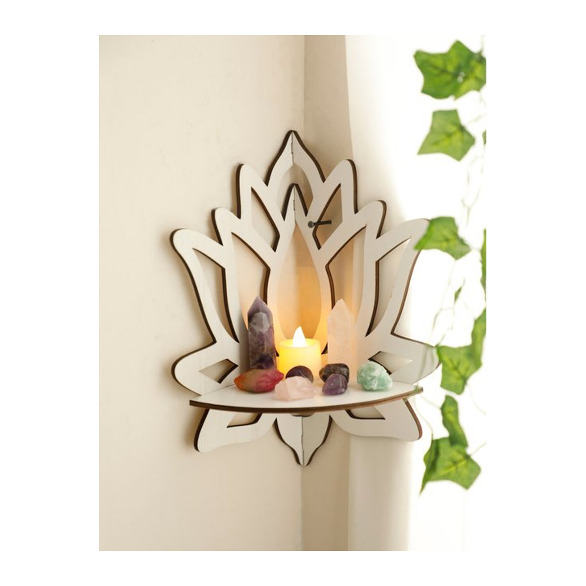 Lotus Kristall Eckregal Schmetterling aus Holz in Weiß im Bohemian Stil zur Wandmontage - Bild 1
