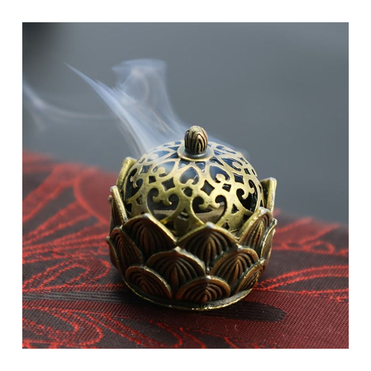 Lotus Weihrauchbrenner in Bronze als florale Tischdekoration im orientalischen Stil - Bild 1