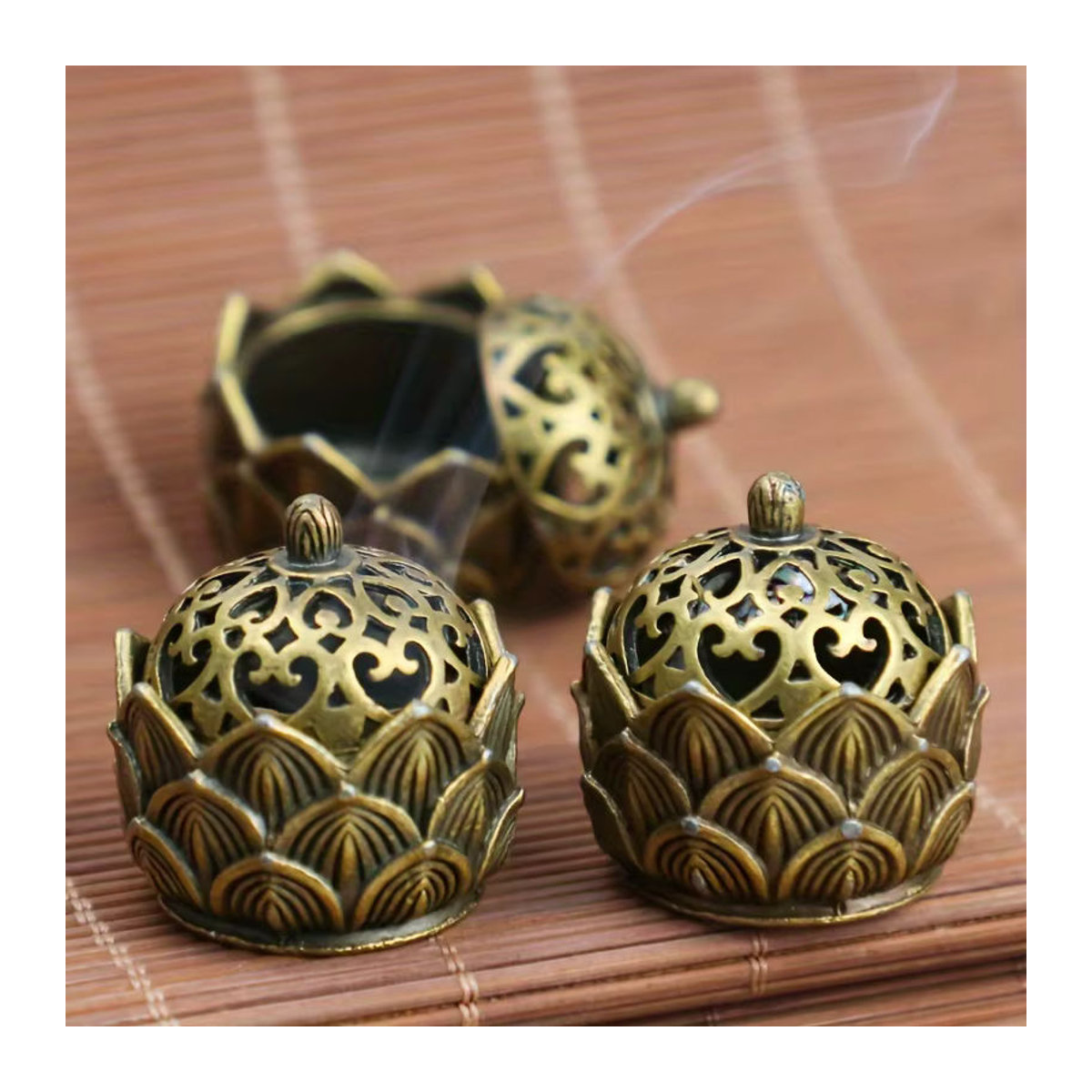 Lotus Weihrauchbrenner in Bronze als florale Tischdekoration im orientalischen Stil - Bild 3