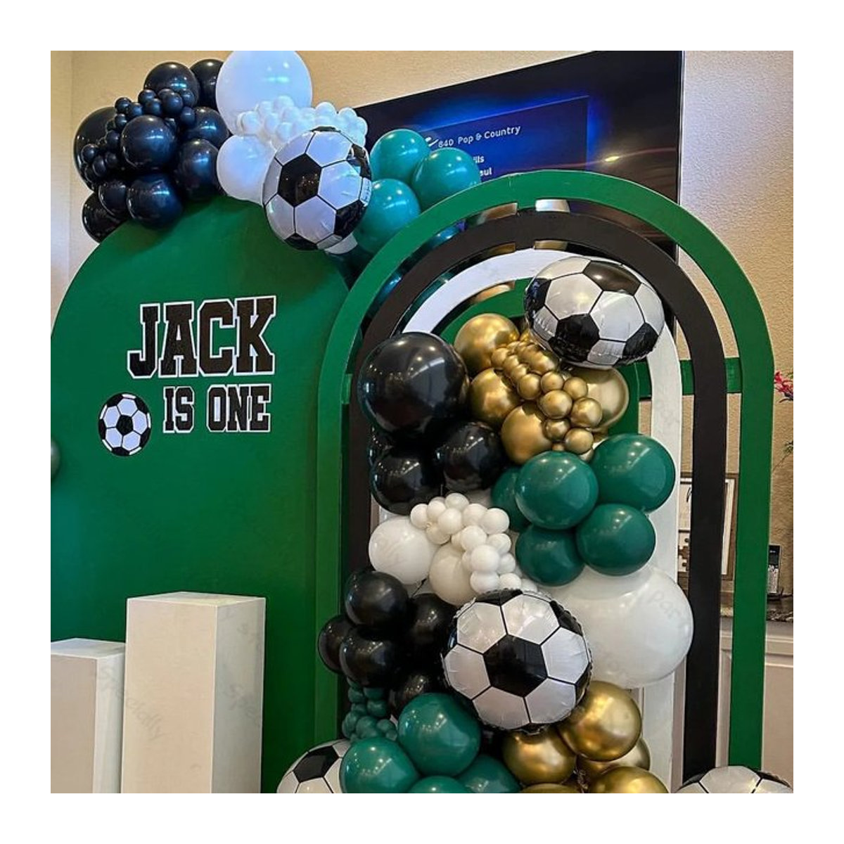 LQVYI Fußball Luftballon Girlande Set mit 113 Teilen für Kinder Geburtstag und Sport Themen Party Dekoration in Mehrfarbig - Bild 1