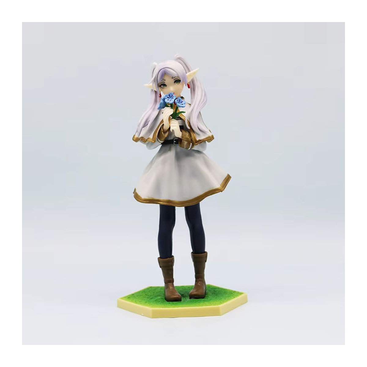 Luminasta Frieren: Beyond Journey's End Anime Figur Noodle Stopper Actionfigur in Weiß - Bild 2