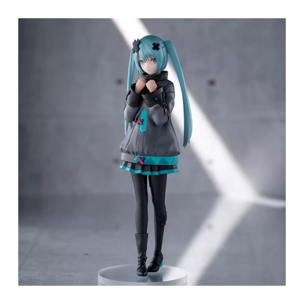 Luminasta Hatsune Miku Anime-Figur aus PVC, mehrfarbig, stehend - Bild 3