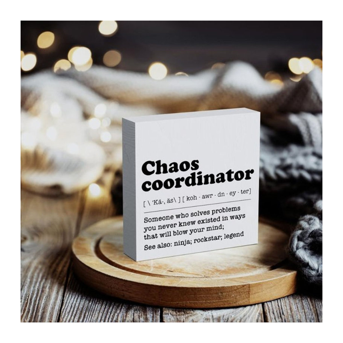 Lustiges Holzschild Chaos Koordinator als Schreibtischdekoration für das Büro in Weiß - Bild 1