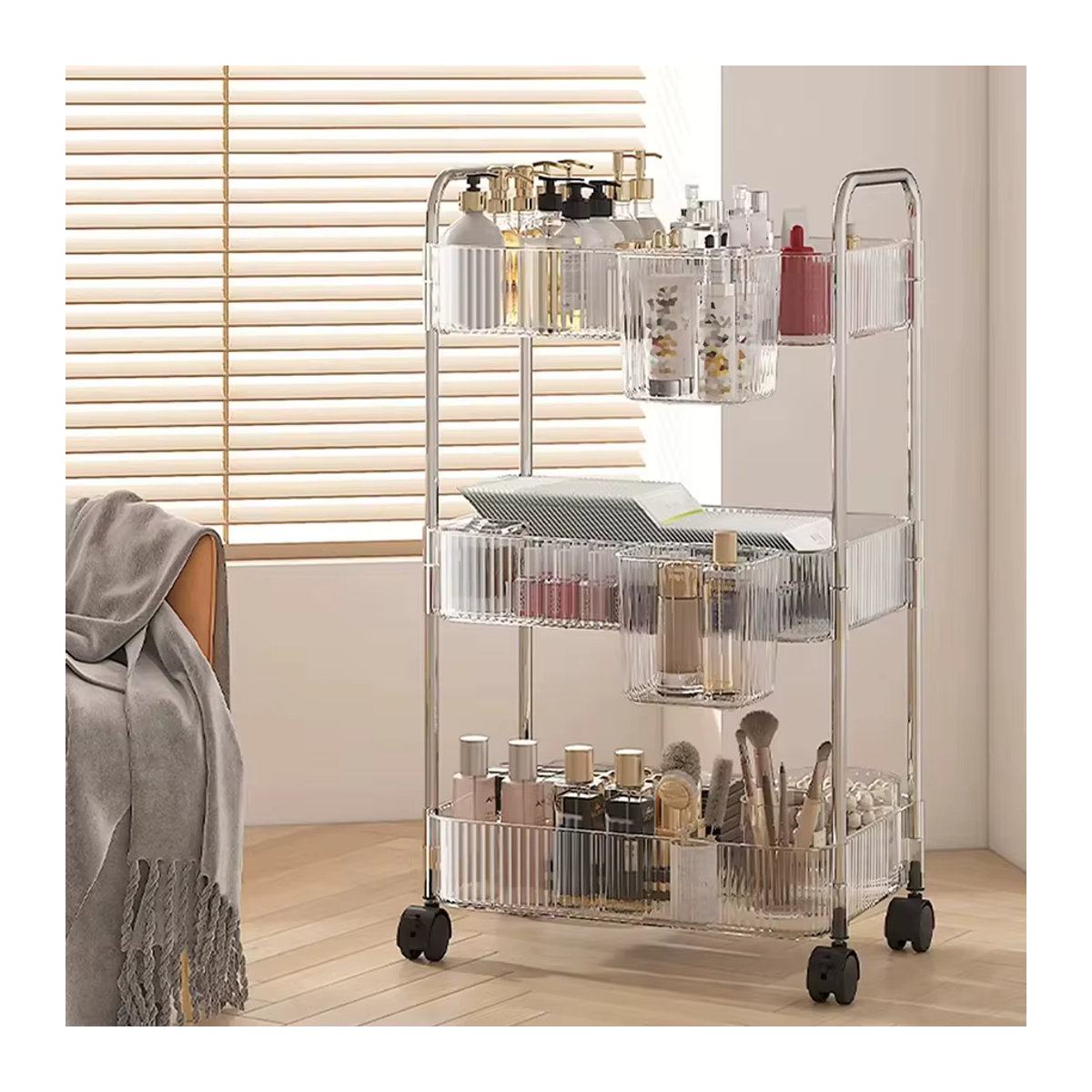 Luxus Acryl Rollwagen mit abnehmbaren Hängekörben, transparenter Etagen-Trolley für Snacks und Bücher, modern und minimalistisch mit Chrom-Details - Bild 2