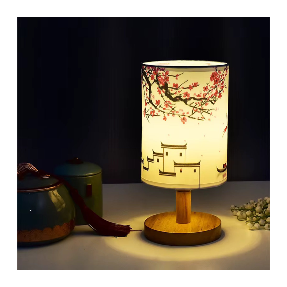 Lyfs LED Tischlampe im chinesischen Stil mit Stofflampenschirm und Dimmfunktion in Natur - Bild 3