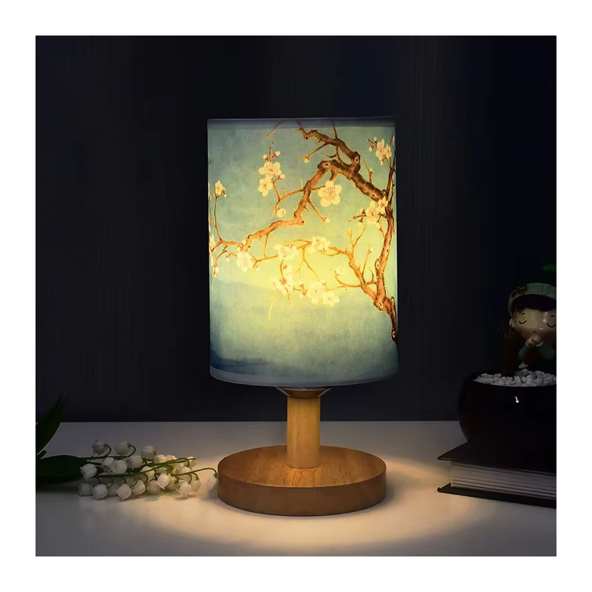 Lyfs LED Tischlampe im chinesischen Stil mit Stofflampenschirm und Dimmfunktion in Natur - Bild 5
