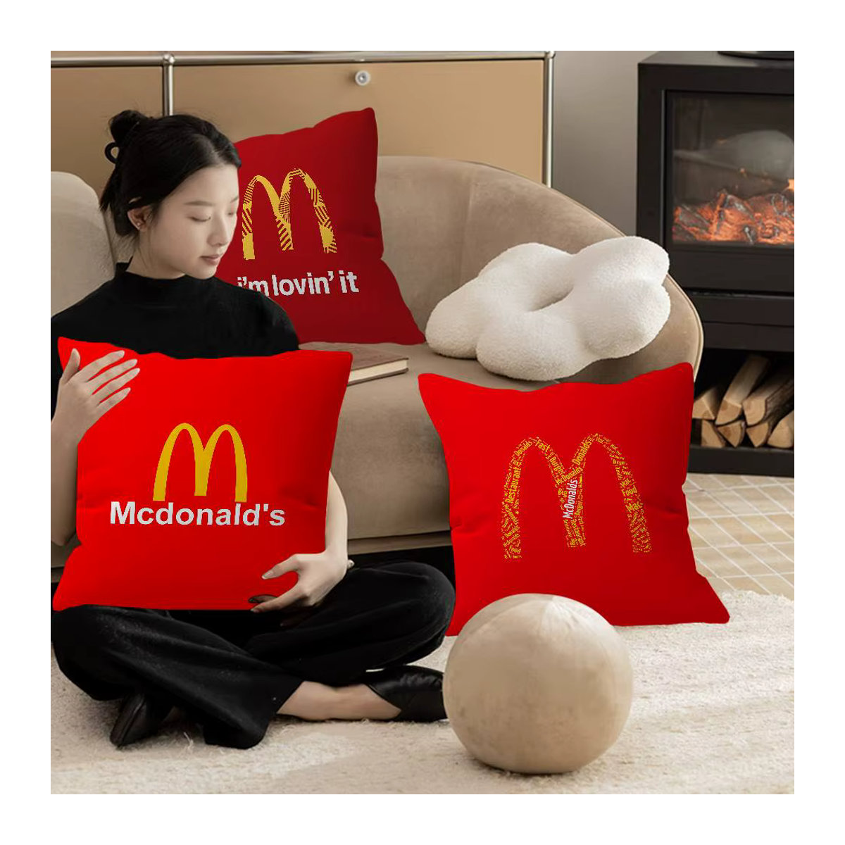 M-McDonaldes Dekorativer Kissenbezug aus Polyester in Rot - Bild 2