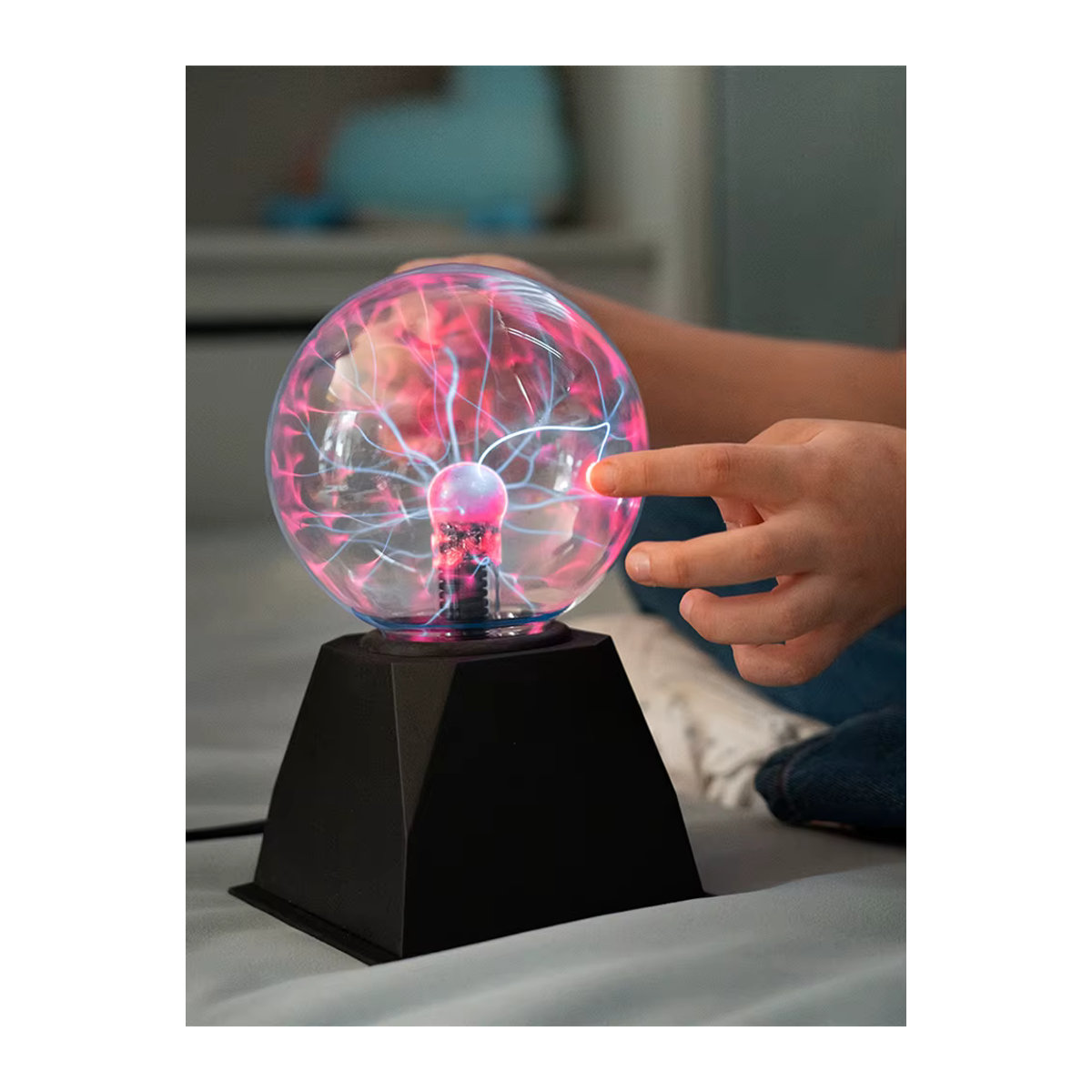 Magische Plasma Ball Lampe mit LED-Nachtlicht und Glas-Kugelleuchte in Bunt für moderne Atmosphäre und Party-Dekoration mit EU-Stecker - Bild 4