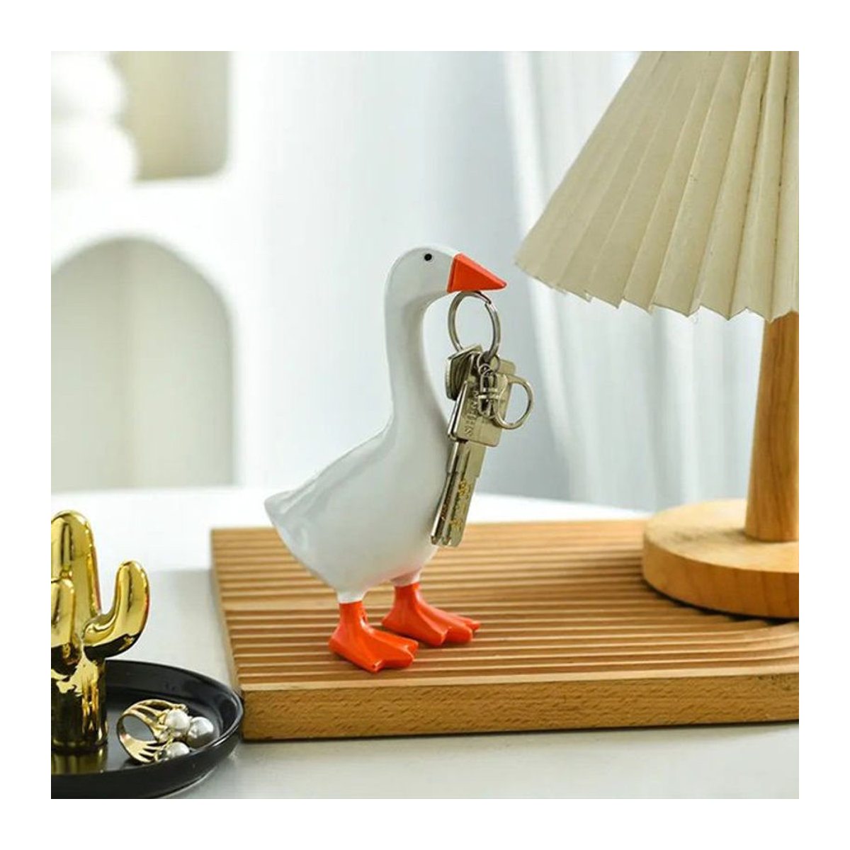 Magnetischer Schlüsselhalter APWIKOGER in Form einer niedlichen Gans aus Kunstharz, weiße Deko-Figur für Büro und Zuhause - Bild 1