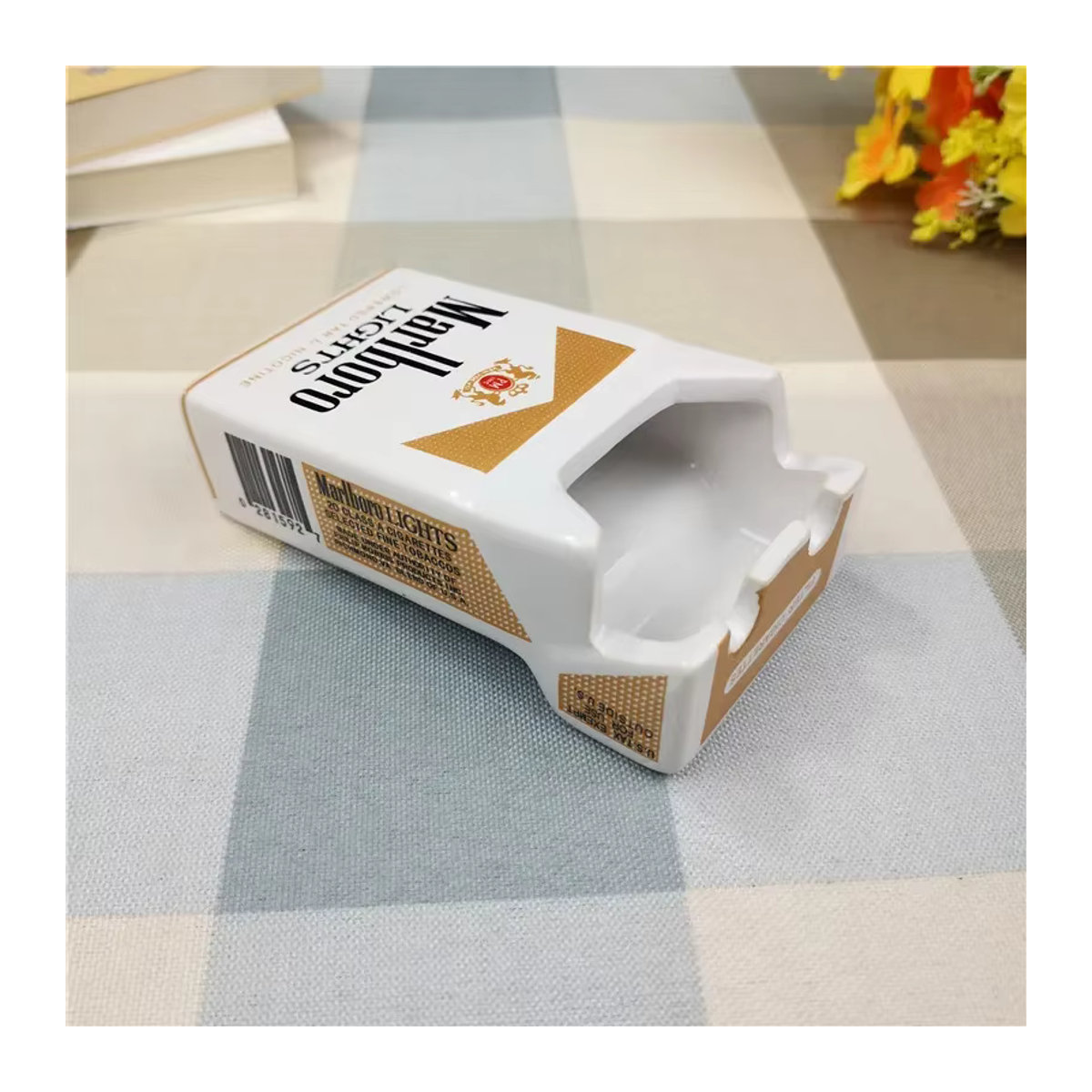 Marlboro Keramik Aschenbecher im Retro-Design, rechteckig, rot-weiß - Bild 1