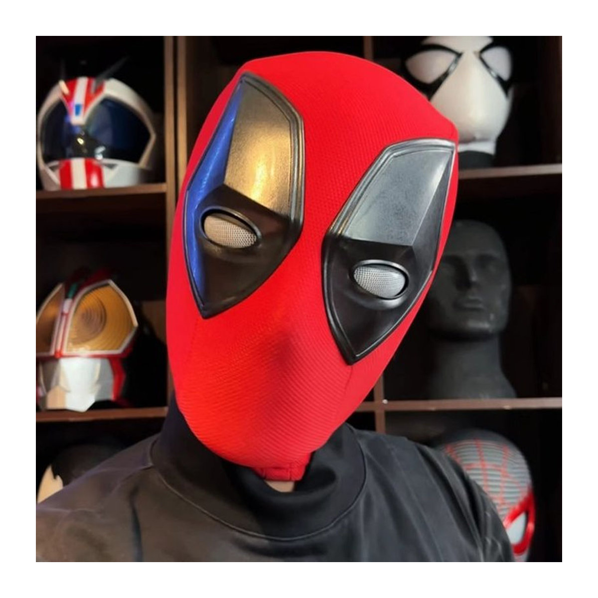 Marvel Deadpool Elektronische Desktop Dekoration mit Fernbedienung in Rot - Bild 1