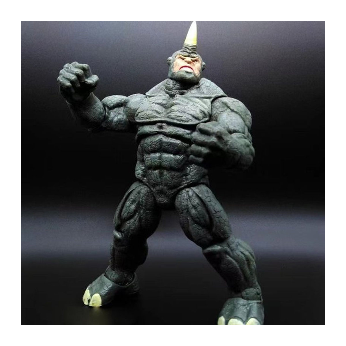 Marvel Rhino Action Figure aus Kunststoff, graue Modellstatue in stehender Haltung, Höhe: 22 cm - Bild 1