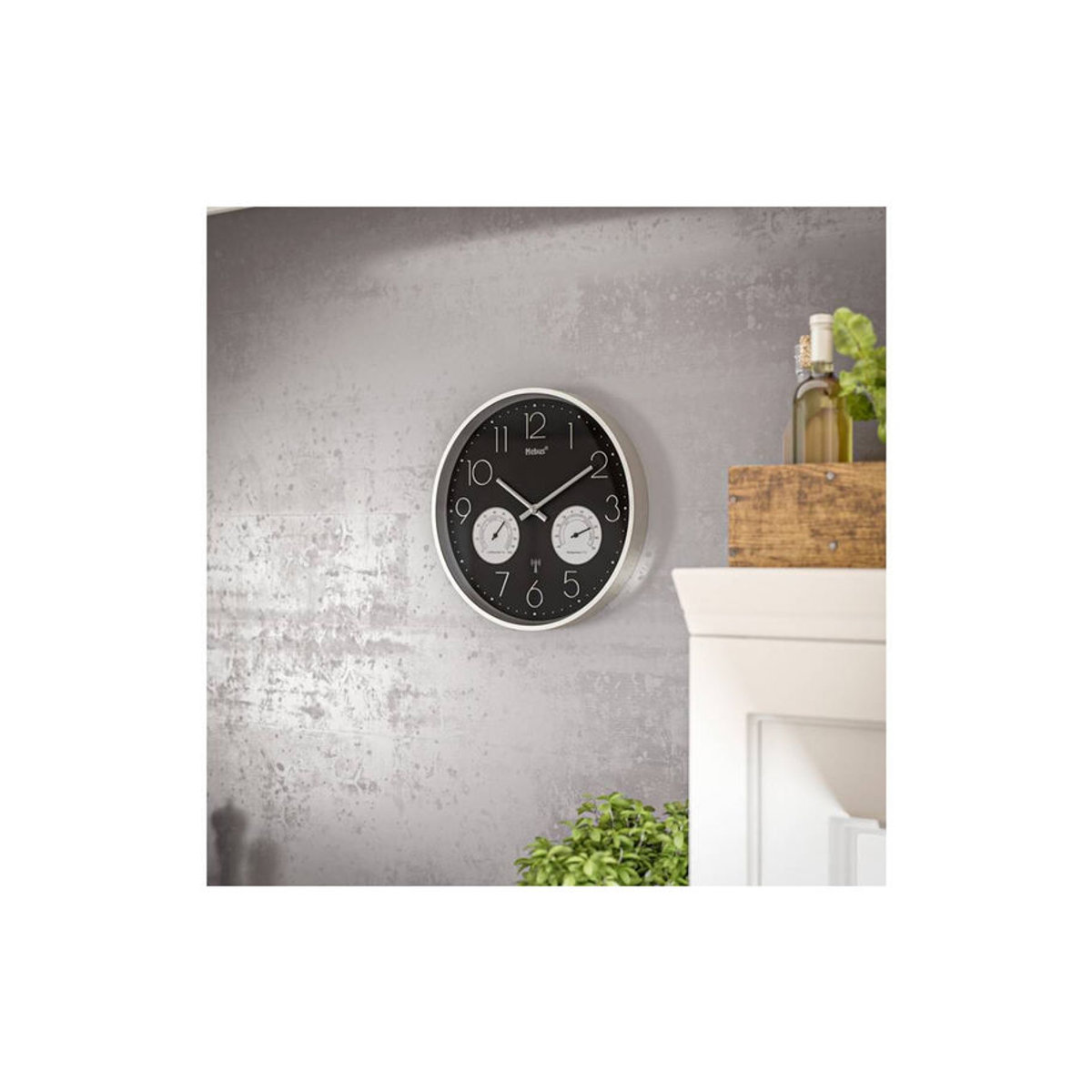 Mebus Wanduhr rund in Schwarz und Silber mit Funkuhr, Thermometer und Hygrometer, Durchmesser: 30 cm - Bild 2