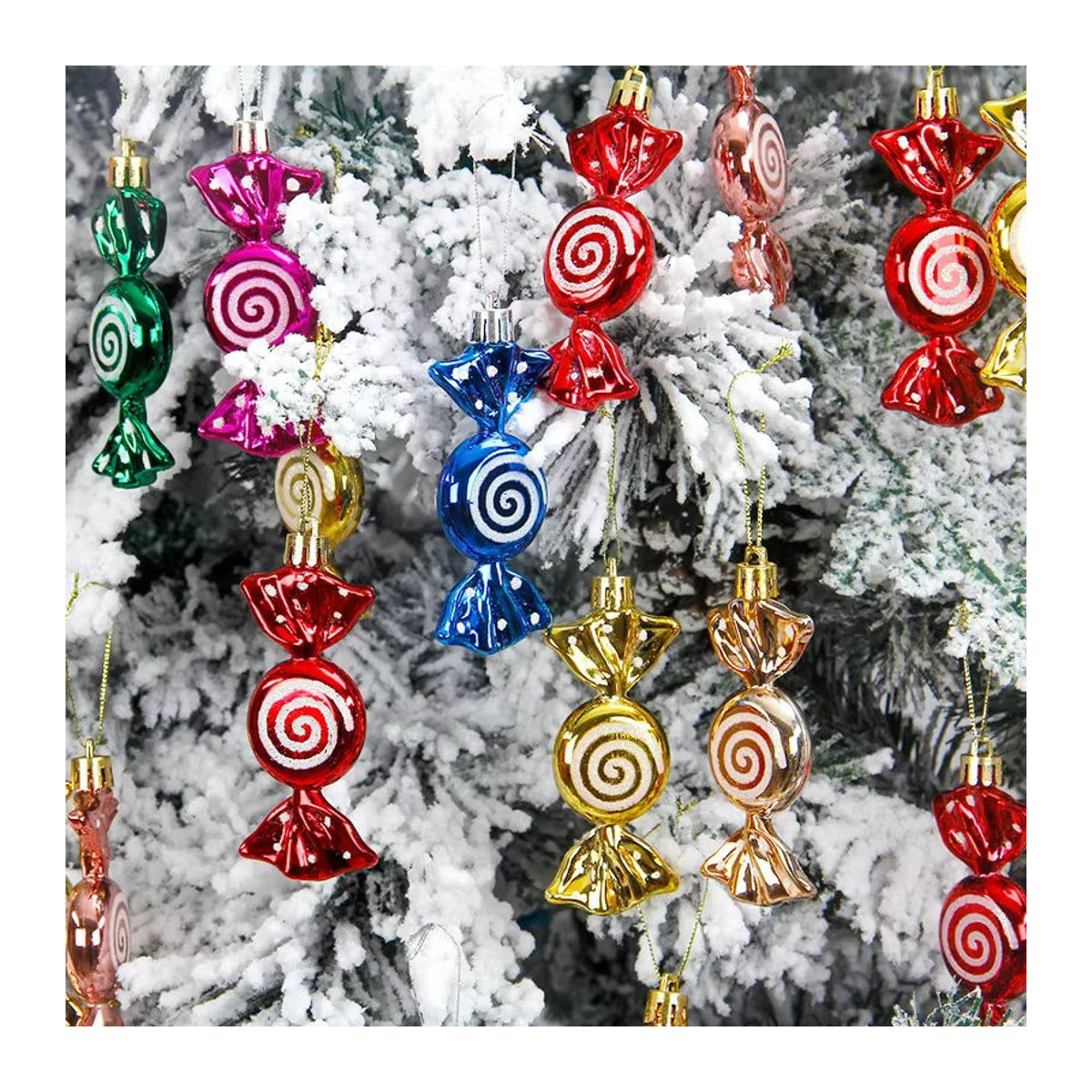 Mehrfarbige Weihnachts-Hängeornamente aus Kunststoff mit abstrakten Motiven in Rot und verschiedenen Farben zur Dekoration - Bild 2