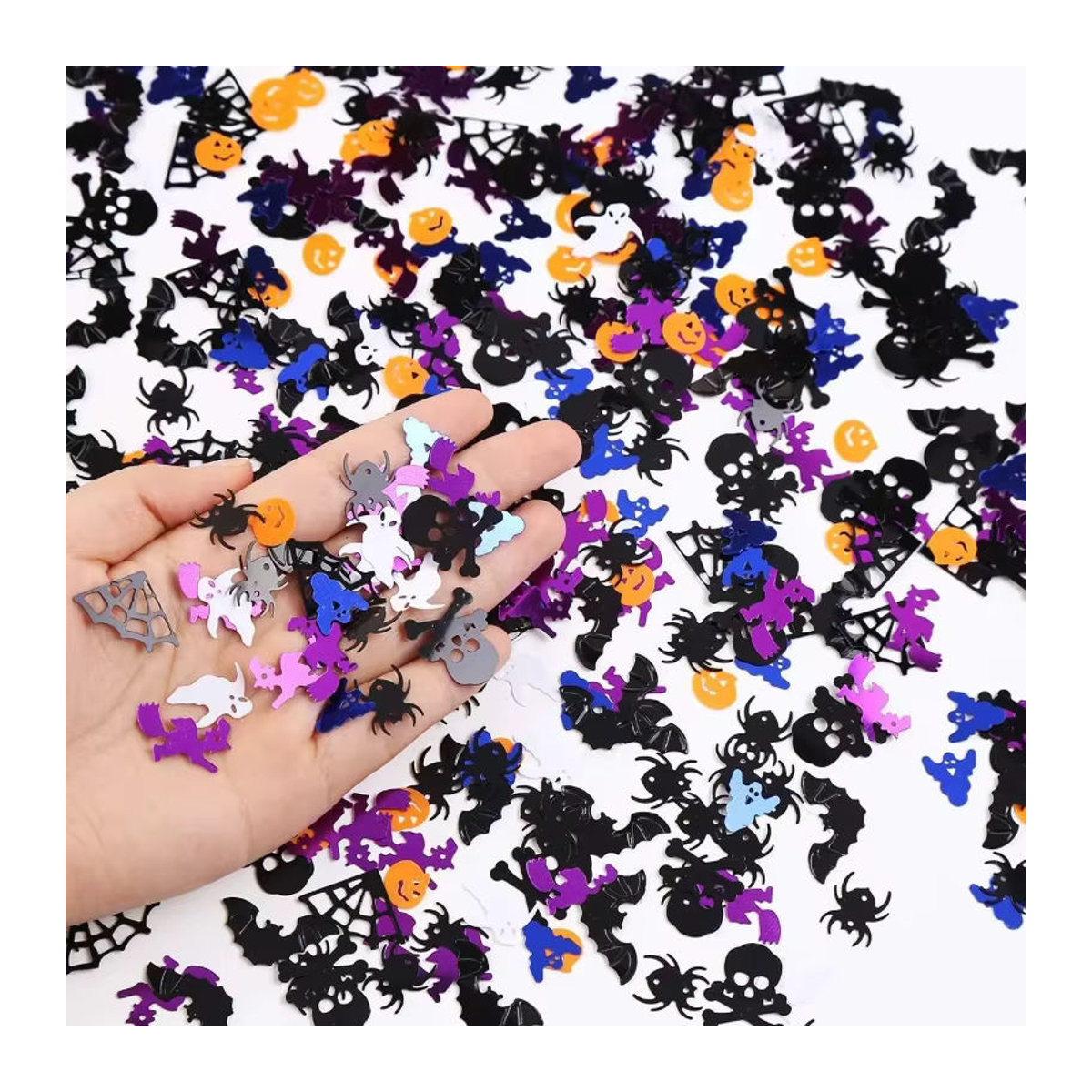 Mehrfarbiges Halloween-Konfetti mit Glitzer-Effekt in Formen wie Fledermäusen, Spinnen und Kürbissen als Tischstreuer für deine Halloween-Dekoration - Bild 3