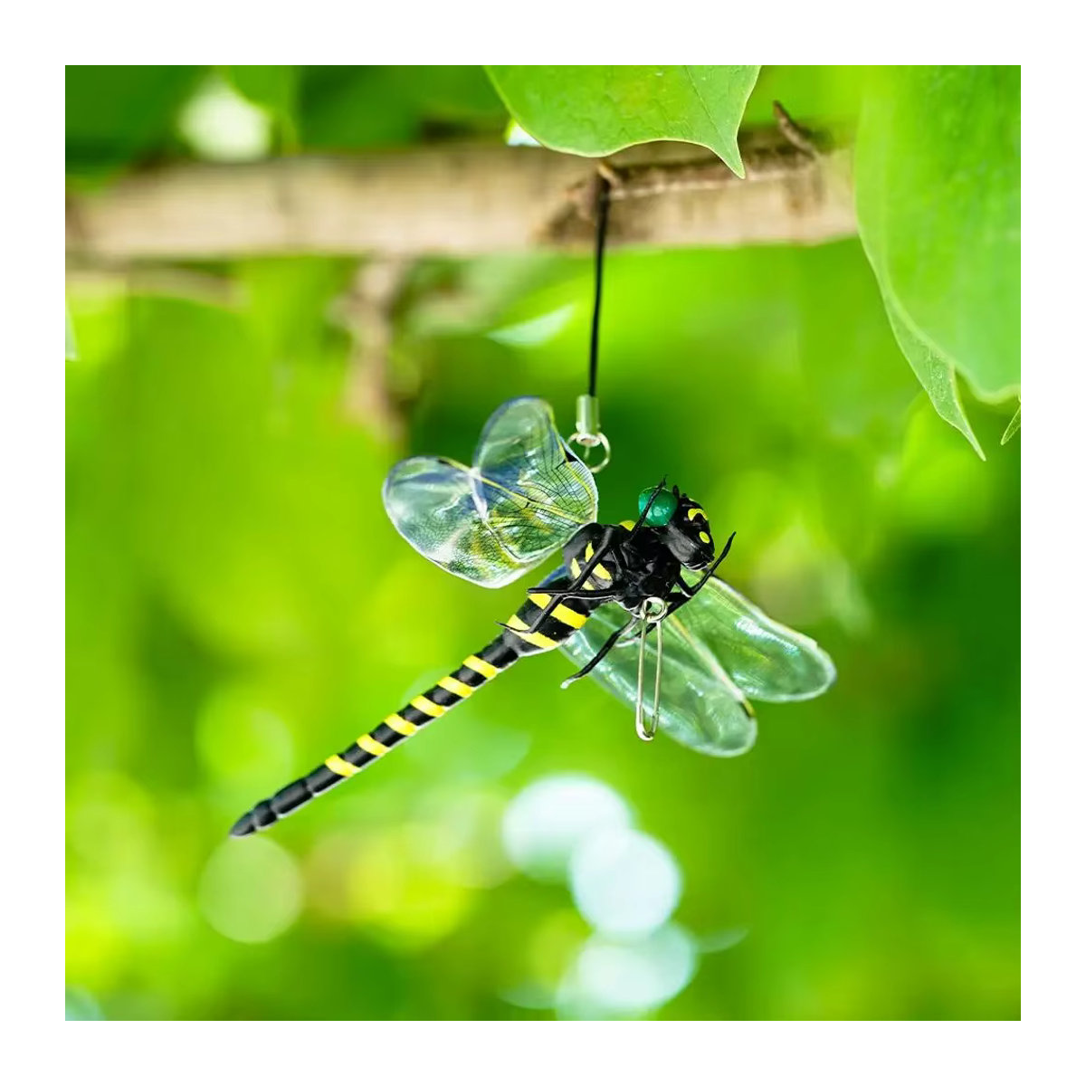Mehrfarbiges Hängeornament Libelle aus Glas und Kunststoff für den Garten, Höhe: 12 cm - Bild 3