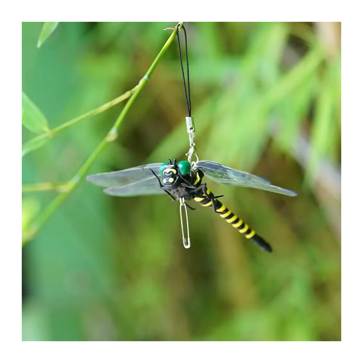 Mehrfarbiges Hängeornament Libelle aus Glas und Kunststoff für den Garten, Höhe: 12 cm - Bild 5