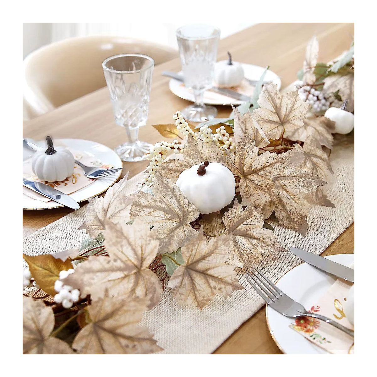 Meidding Herbstgirlande in Beige mit Ahornblättern, Kürbissen und Beeren für eine rustikale Halloween und Thanksgiving Dekoration - Bild 3
