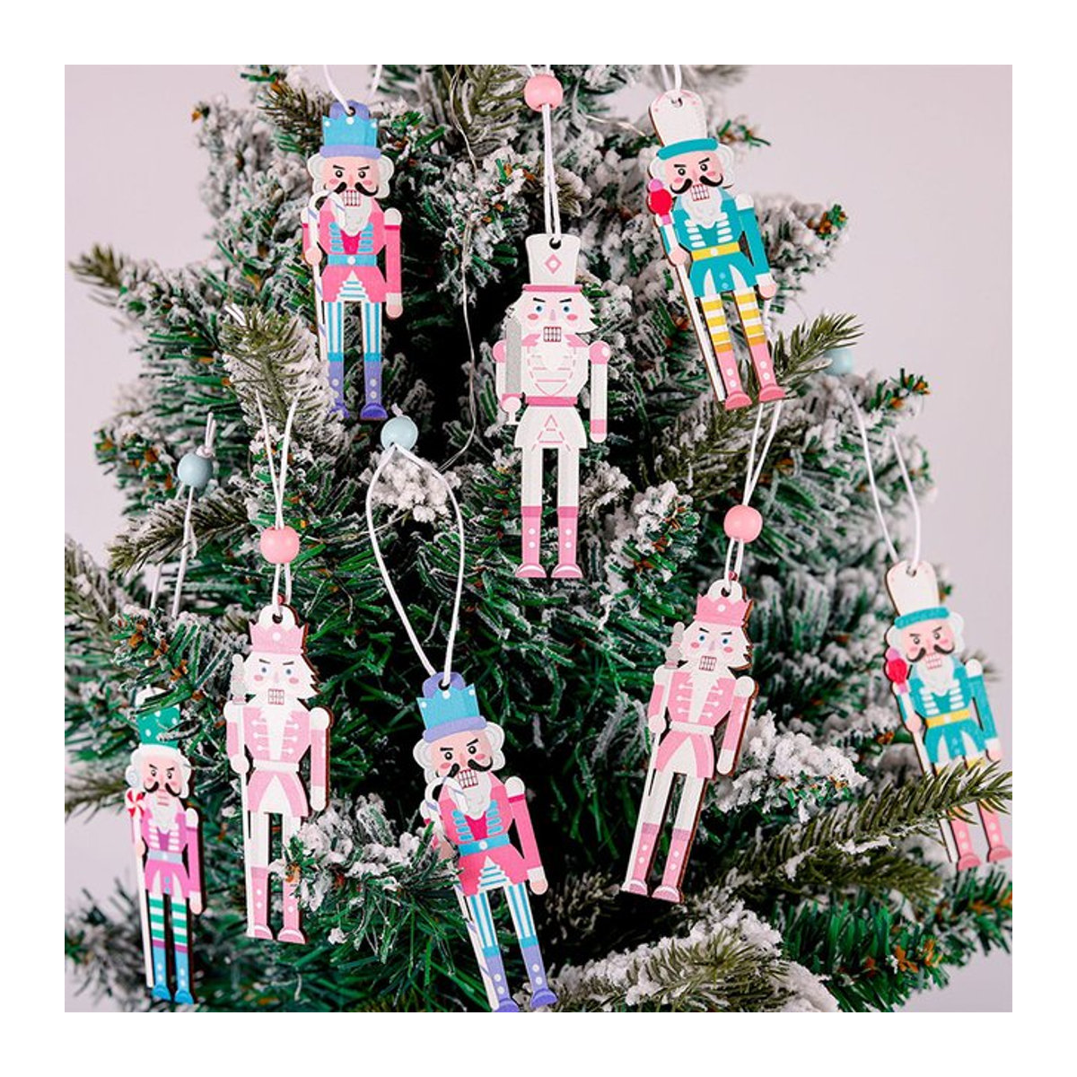 Meidding Nussknacker Holz Anhänger Set, 8 Stück Weihnachtsbaum Ornamente in Rosa und Blau - Bild 1