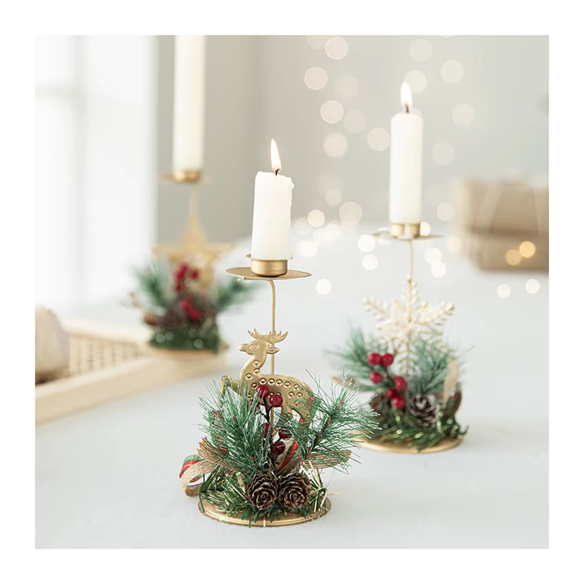 Meidding Weihnachtsmann Kerzenhalter aus Metall in Gold als Tischornament für Weihnachten - Bild 2
