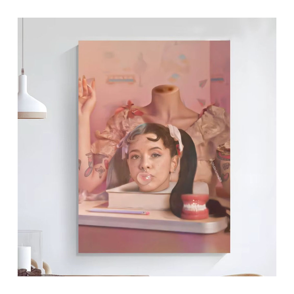 Melanie Martinez Wandkunst Plakat Porträt Mehrfarbig Selbstklebend Hochformat Papier B: 25 cm, H: 25 cm, T: 20 cm - Bild 5
