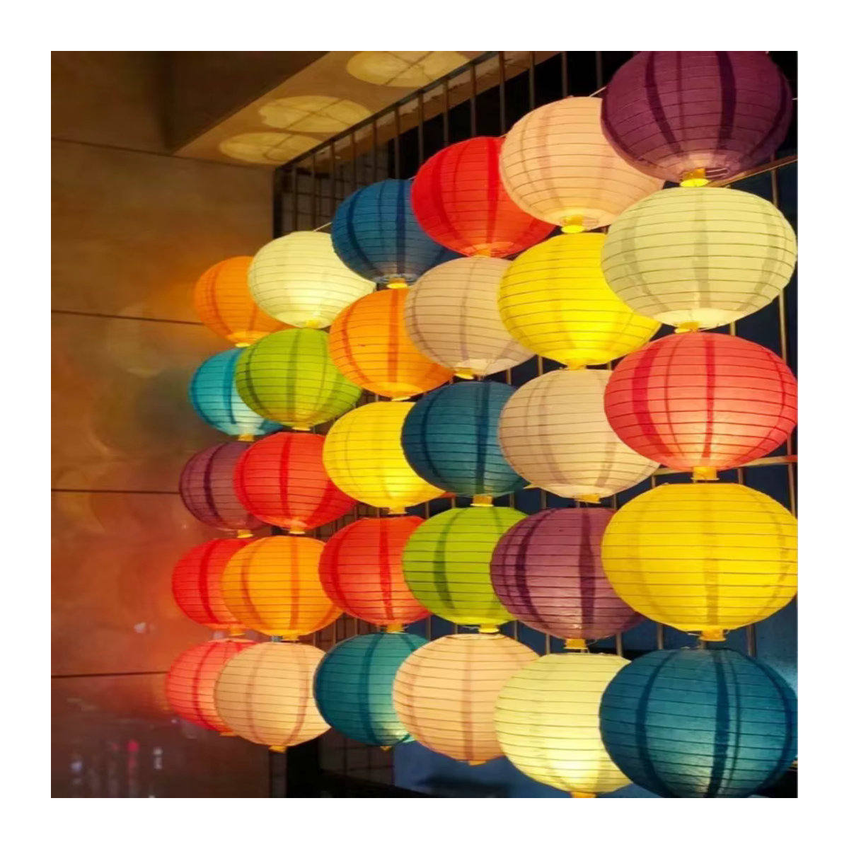 Merylover Papier-Hängelaterne rund in Weiß, Orange oder Mehrfarbig, Durchmesser: 40 cm, Geometrische Lampion-Dekoration für Hochzeit, Geburtstag und Weihnachten - Bild 2
