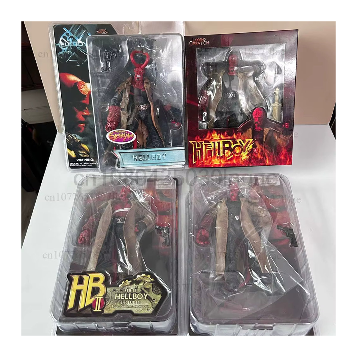 MEZCO Hellboy Actionfigur im Trenchcoat mit beweglichen Gelenken, mehrfarbiges Modell aus Kunststoff - Bild 2