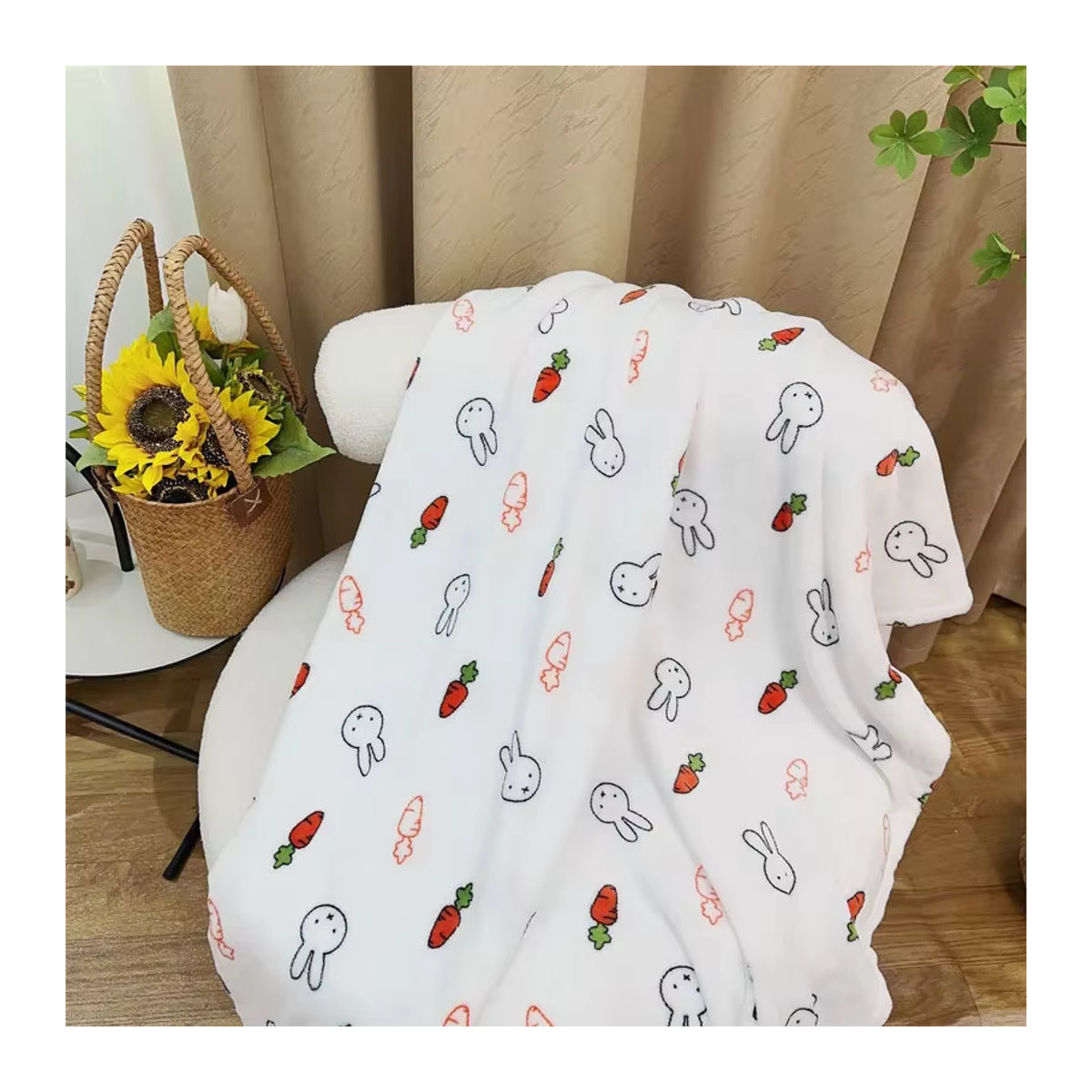 Miffy Flanell-Steppdecke in Weiß für Büro und Nickerchen, weich und warm - Bild 2