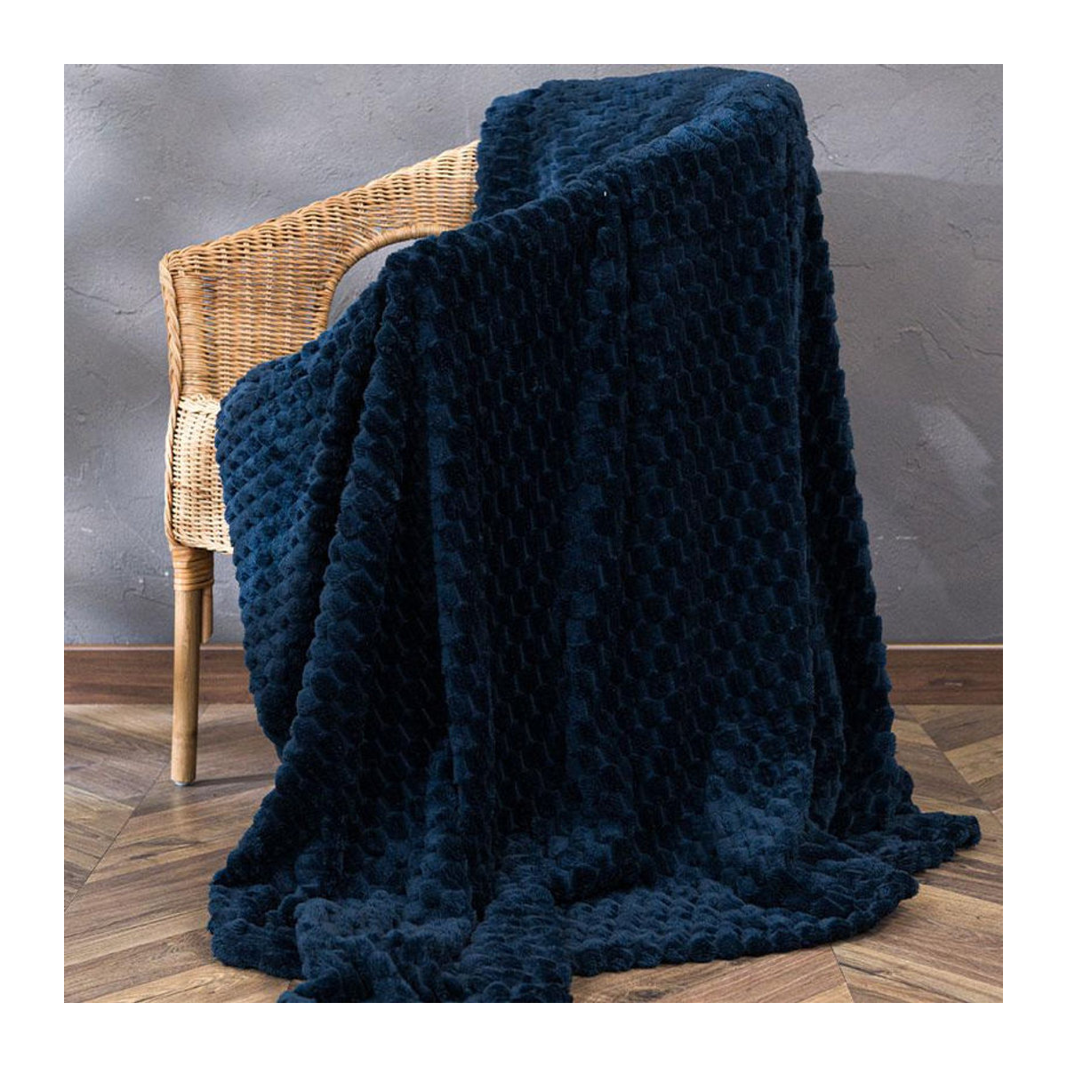 MIKOS Dekorative Fleece Decke in Dunkelblau B/T/H: 160 x 200 cm - Bild 3