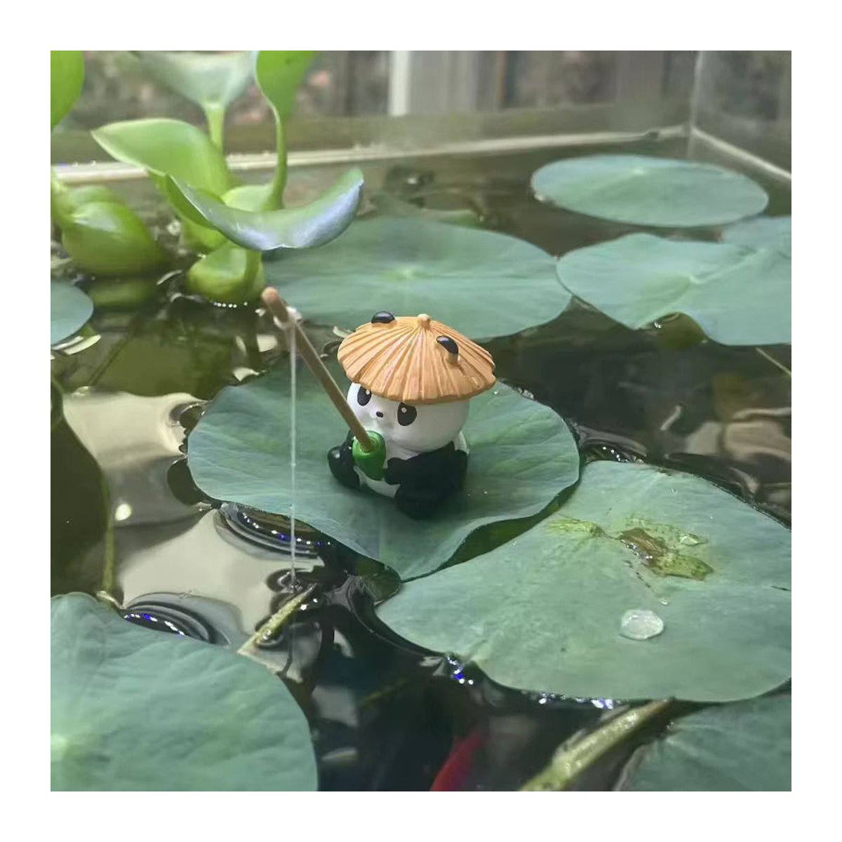 Mini Aquarium Dekoration Panda und Frosch aus Kunstharz für DIY Landschaftsbau in Mehrfarbig - Bild 2