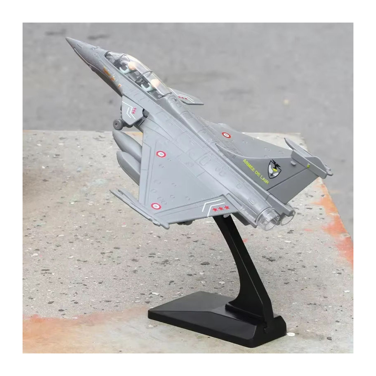 MINI AUTO Rafale Fighter Modellflugzeug aus Metall in Grau als Militärflugzeug Ornament und Geschenk - Bild 2