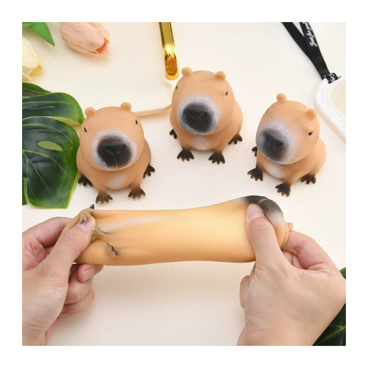 Mini Capybara Squeeze Fidget Figur aus Kunststoff, braun, weiche Cartoon Tier Statue als kreatives Geschenk - Bild 5