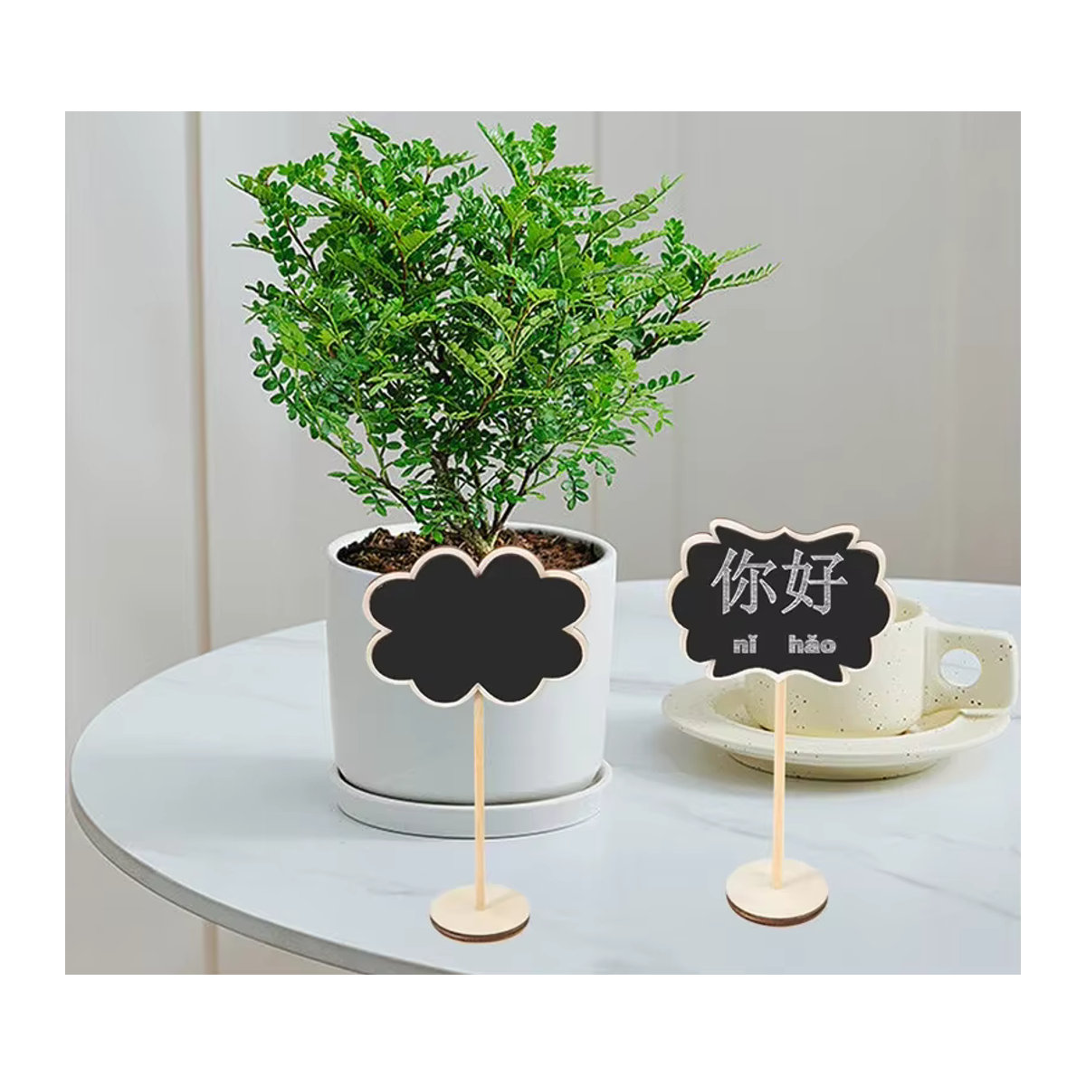 Mini-Tafel aus Holz in Schwarz mit Stift und Ersatzaufklebern für Party-Lebensmitteletiketten und Nachrichten, rustikales Design, stehend - Bild 3