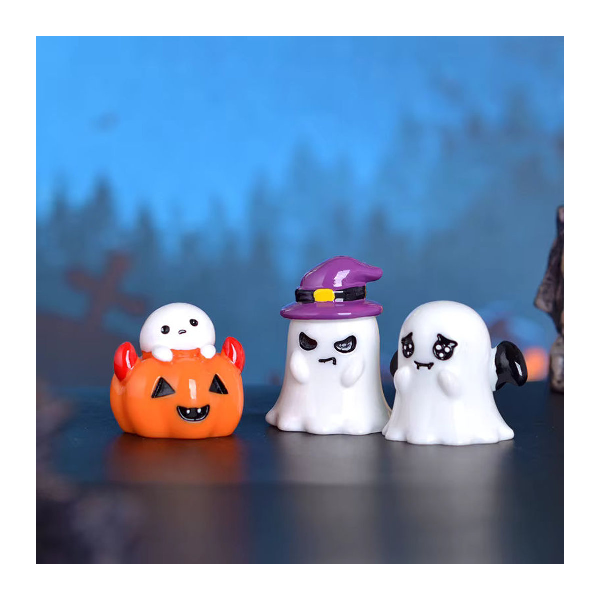 Miniatur Kürbis-Geist Figur aus Kunstharz in Weiß für Halloween Dekorationen und Micro Landschaft Ornamente - Bild 2
