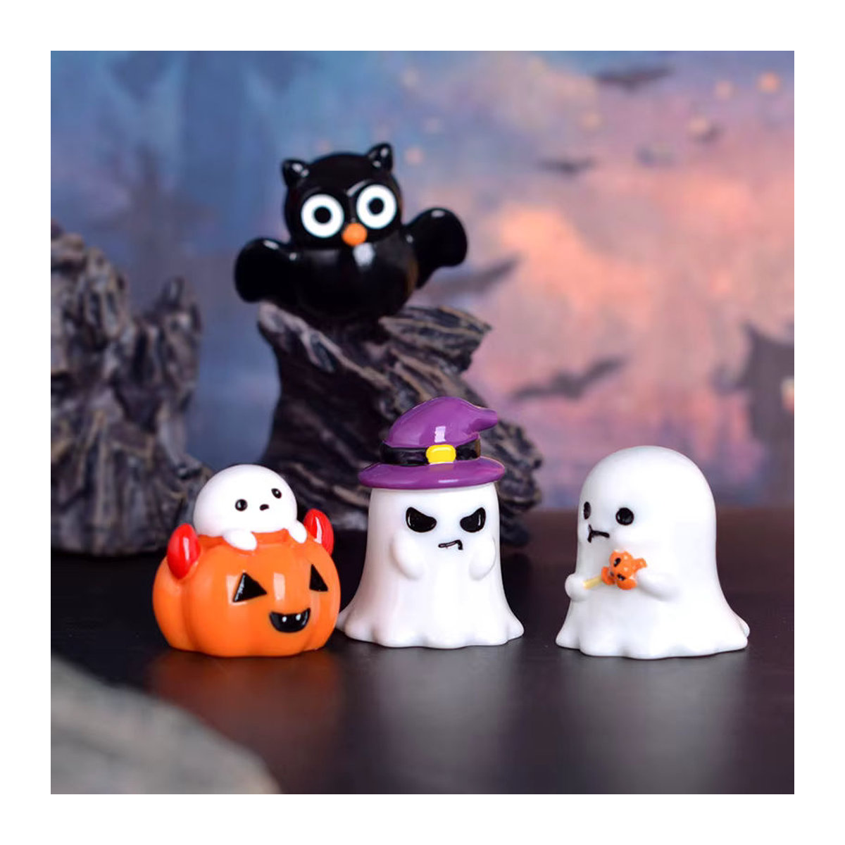 Miniatur Kürbis-Geist Figur aus Kunstharz in Weiß für Halloween Dekorationen und Micro Landschaft Ornamente - Bild 4